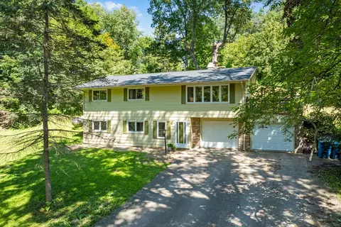 8098 26th St SE, Buffalo, MN 55313