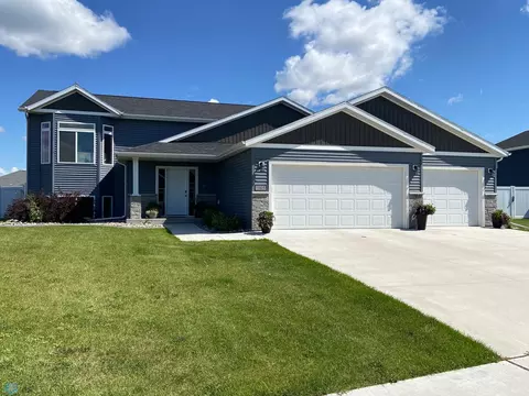 1965 67th Ave S, Fargo, ND 58104
