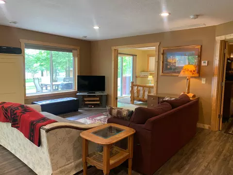 Living - 1087 County 46 NW, Hackensack, MN 56452 photo 1 of 1