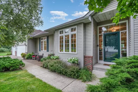 17489 Hibiscus Ave, Lakeville, MN 55044