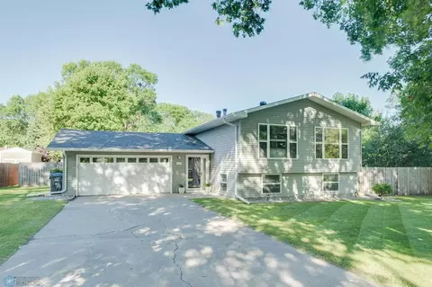 407 7th St NE, Barnesville, MN 56514