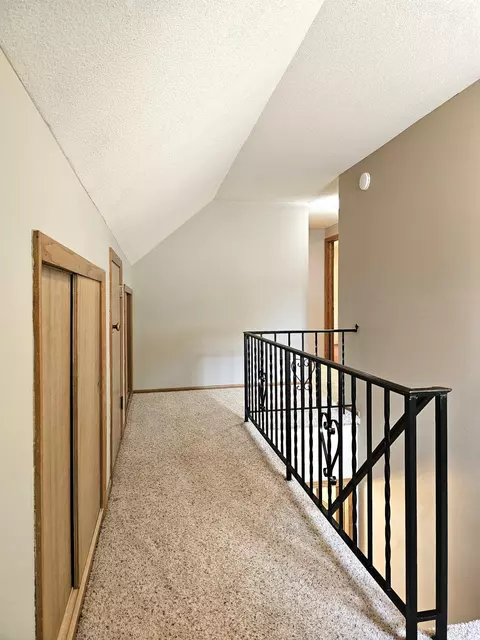 Entry Way - 150 Loretto St, Loretto, MN 55357 photo 2 of 4
