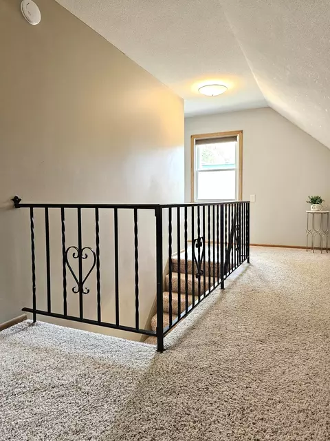 Entry Way - 150 Loretto St, Loretto, MN 55357 photo 3 of 4