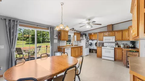 Kitchen - 18310 County 4, Osakis, MN 56360 photo 1 of 1