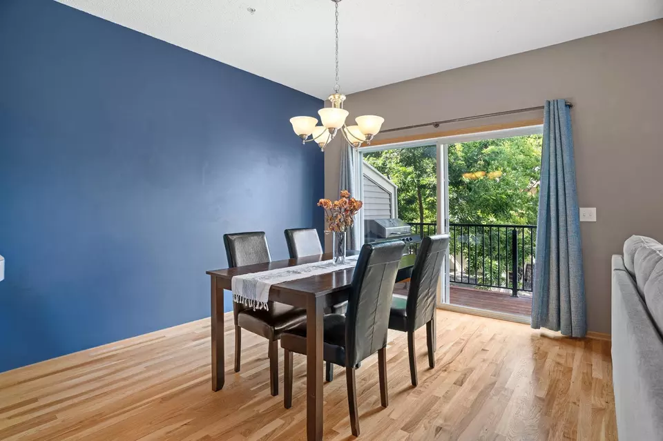 Dining - 1481 111th Ln NE #G, Blaine, MN 55449 photo 2 of 2