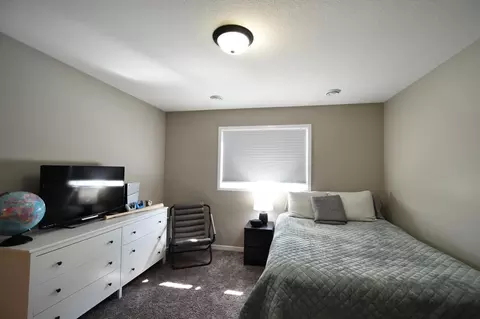 Bedroom - 905 7th Ave, Wanamingo, MN 55983 photo 6 of 8