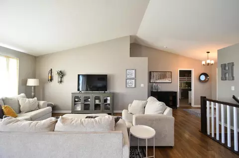 Living - 905 7th Ave, Wanamingo, MN 55983 photo 1 of 4