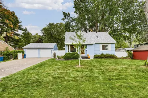 1825 2nd St, White Bear Lake, MN 55110