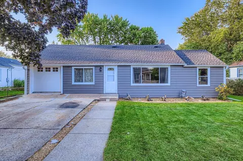 297 Hurley St E, West Saint Paul, MN 55118