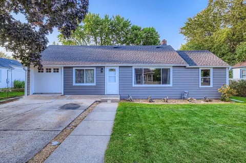 297 Hurley St E, West Saint Paul, MN 55118