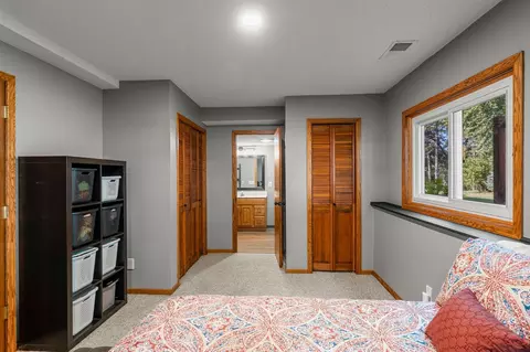 Bedroom - 1443 Cutters Ln, Eagan, MN 55122 photo 9 of 9