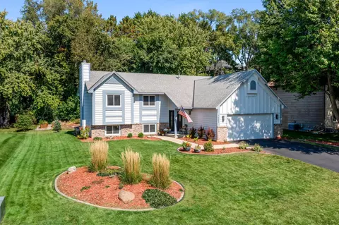 1443 Cutters Ln, Eagan, MN 55122