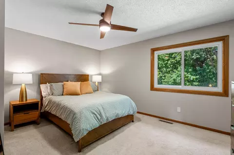 Bedroom - 1443 Cutters Ln, Eagan, MN 55122 photo 1 of 9