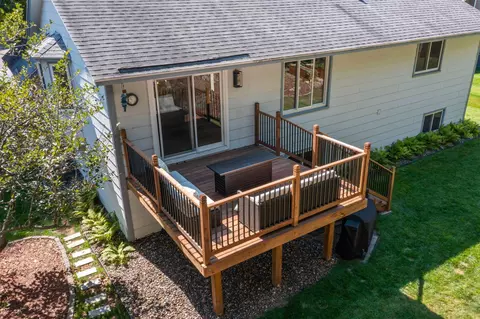 Exterior - 1443 Cutters Ln, Eagan, MN 55122 photo 10 of 17