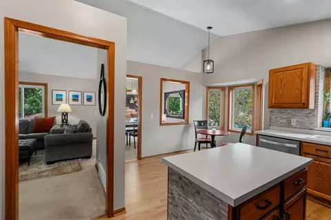 Entry Way - 1443 Cutters Ln, Eagan, MN 55122 photo 1 of 2