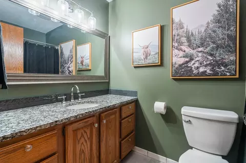 Bath - 1443 Cutters Ln, Eagan, MN 55122 photo 2 of 4