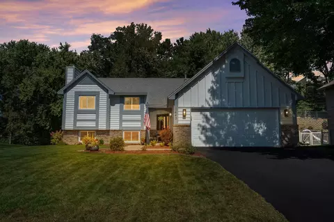 Exterior - 1443 Cutters Ln, Eagan, MN 55122 photo 3 of 17