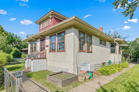 1056 Lexington Pkwy N, Saint Paul, MN 55103