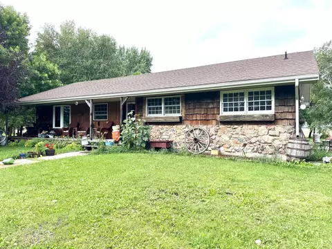 32632 380th Ave, Roseau, MN 56751