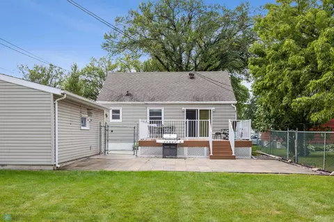 Exterior - 1409 7th St N, Fargo, ND 58102 photo 5 of 8