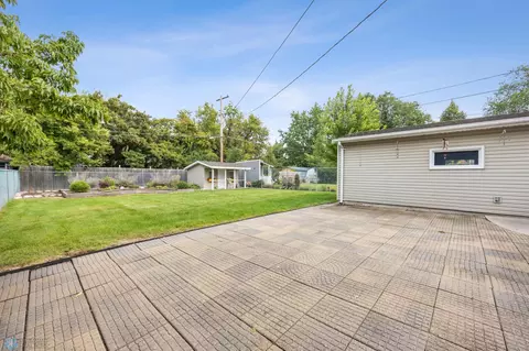 Exterior - 1409 7th St N, Fargo, ND 58102 photo 6 of 8