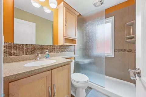 Bath - 1409 7th St N, Fargo, ND 58102 photo 1 of 1