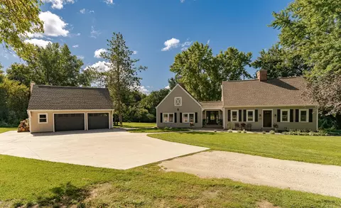 5100 Saint Mary Dr NW, Rochester, MN 55901