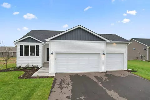 1347 Orchid Way, New Richmond, WI 54017