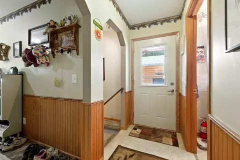 Entry Way - 7949 12th St SW, Backus, MN 56435 photo 3 of 7