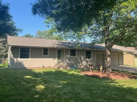 10449 Mississippi Blvd NW, Coon Rapids, MN 55433