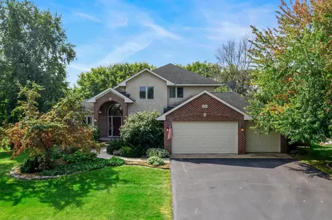 670 Weston Ridge Pkwy, Chaska, MN 55318