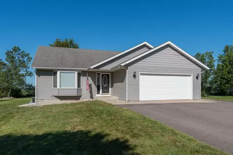 208 Middle St, Good Thunder, MN 56037