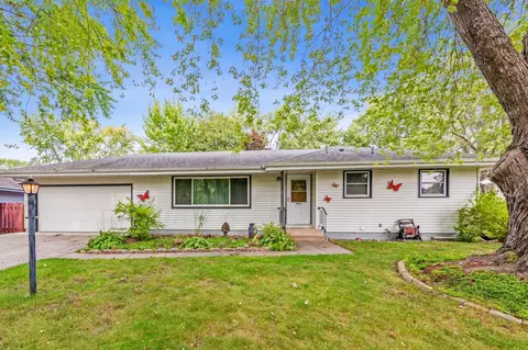 9010 61 12 Ave N, New Hope, MN 55428