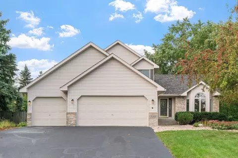 9323 Kirkwood Ln N, Maple Grove, MN 55369