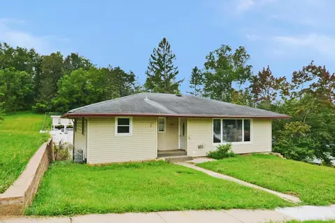 1416 Phelps St, Red Wing, MN 55066