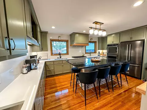6425 Able St NE, Fridley, MN 55432