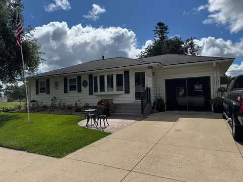 304 Richway Dr E, Albert Lea, MN 56007 photo 2