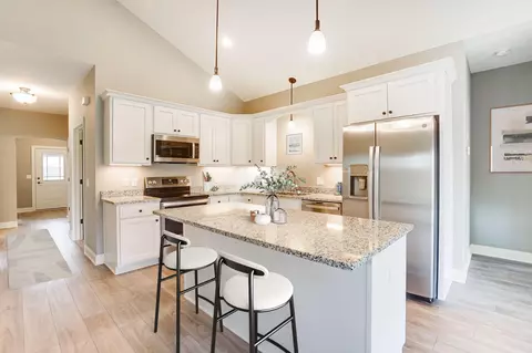 2171 Butternut St, Lino Lakes, MN 55038