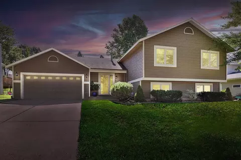 5806 44th Ave NW, Rochester, MN 55901