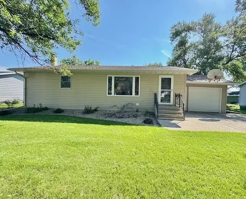 710 6th St S, Breckenridge, MN 56520