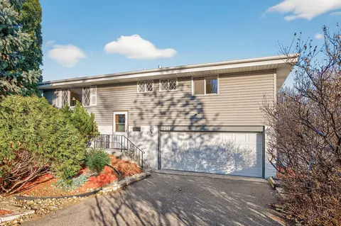 2241 Pennsylvania Ave S, Saint Louis Park, MN 55426