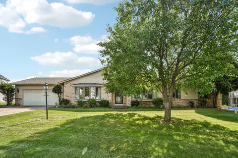 2957 Edward St, Maplewood, MN 55109