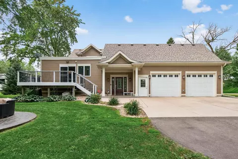3303 Lake Elmo Ave N, Lake Elmo, MN 55042