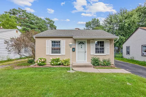 1645 Blackstone Ave, Saint Louis Park, MN 55416