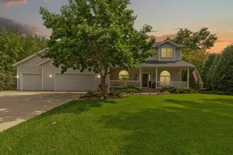 1410 Fairway Dr, Faribault, MN 55021 photo 2