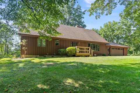 7252 River Heights Ct NW, Oronoco, MN 55960