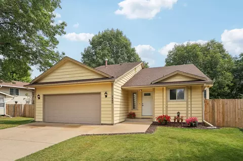 5860 Hodgson Rd, Shoreview, MN 55126