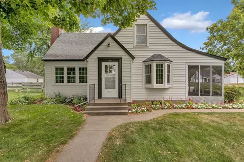 1420 Broadway Ave S, Sauk Rapids, MN 56379