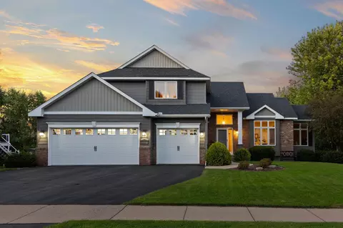 12358 Chesholm Ln, Eden Prairie, MN 55347