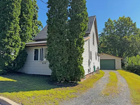 222 E Avenue Ave S, Dresser, WI 54009